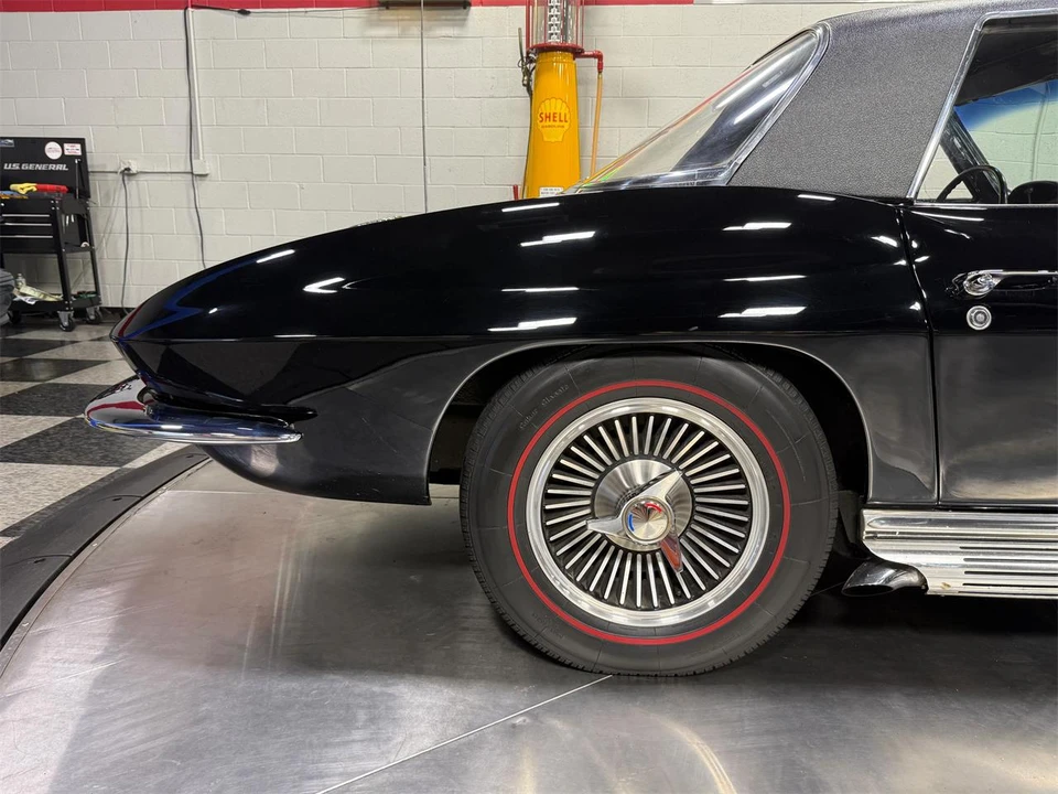 1966 Chevrolet Corvette C2 - Image 29 of 31