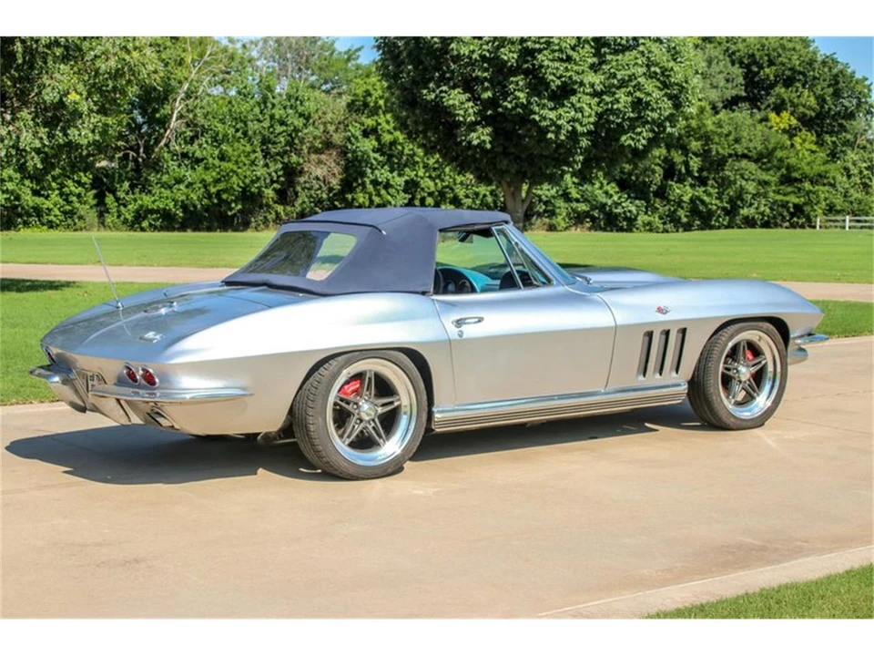 1966 Chevrolet Corvette C2 - Image 16 of 31