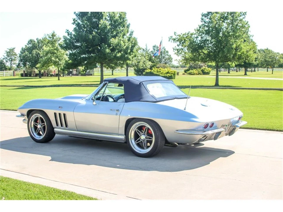 1966 Chevrolet Corvette C2 - Image 8 of 31