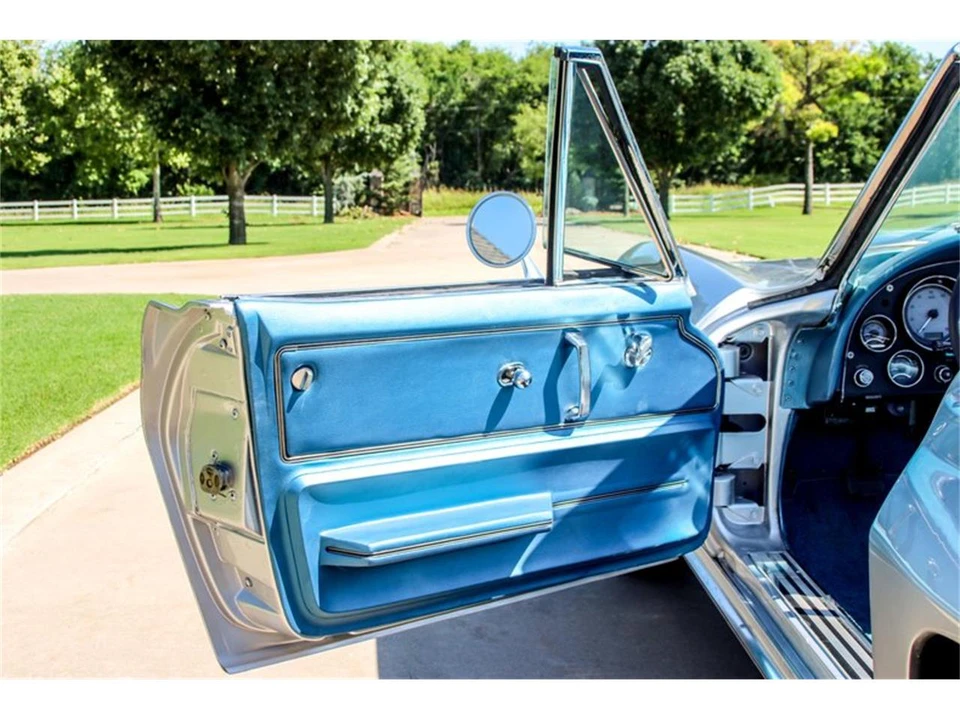 1966 Chevrolet Corvette C2 - Image 25 of 31