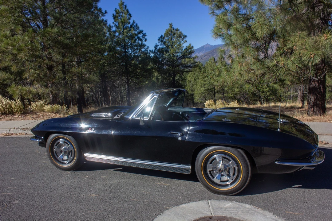 1966 Chevrolet Corvette C2 - Image 18 of 21