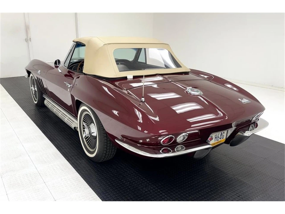 1966 Chevrolet Corvette C2 - Image 5 of 31