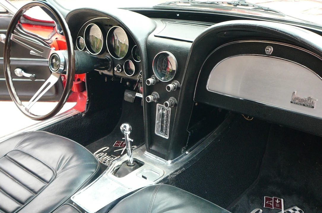1966 Chevrolet Corvette C2 - Image 13 of 19