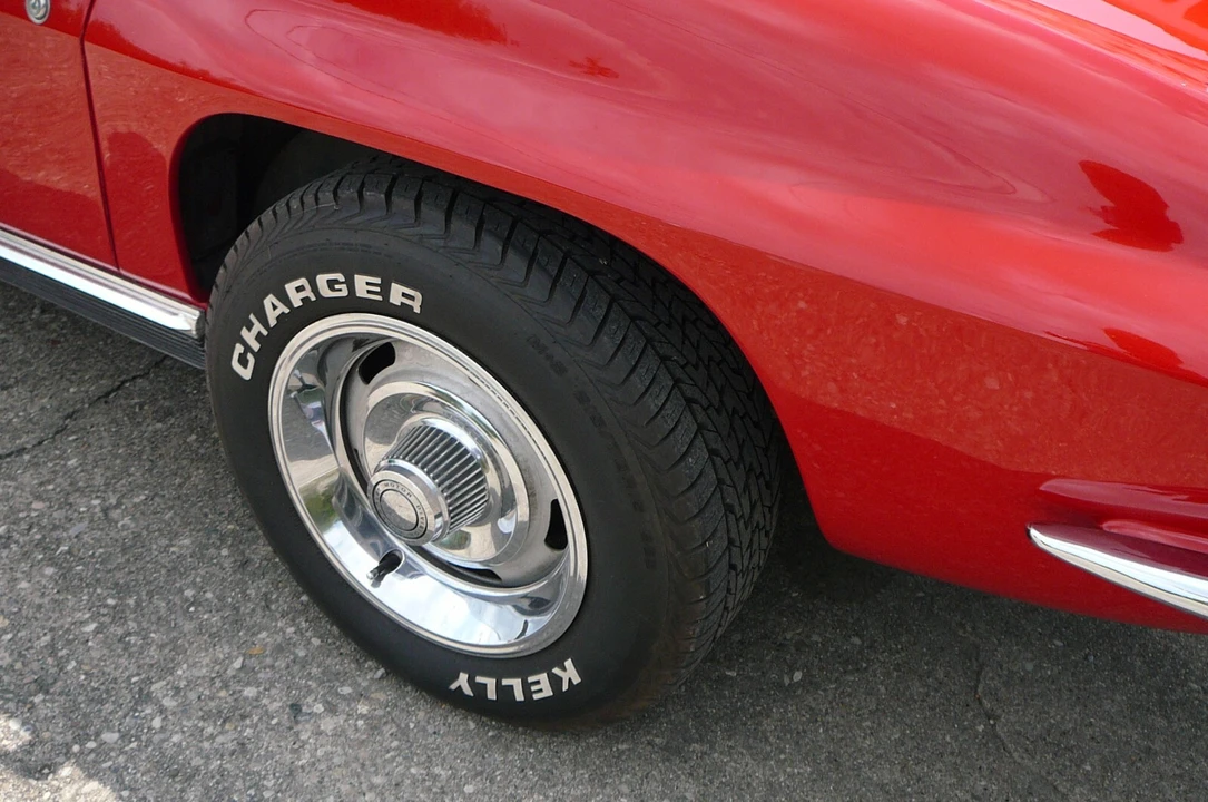 1966 Chevrolet Corvette C2 - Image 4 of 19