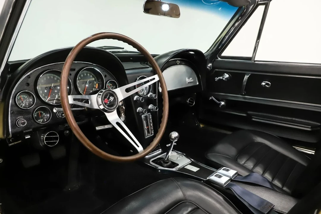1966 Chevrolet Corvette C2 - Image 2 of 12