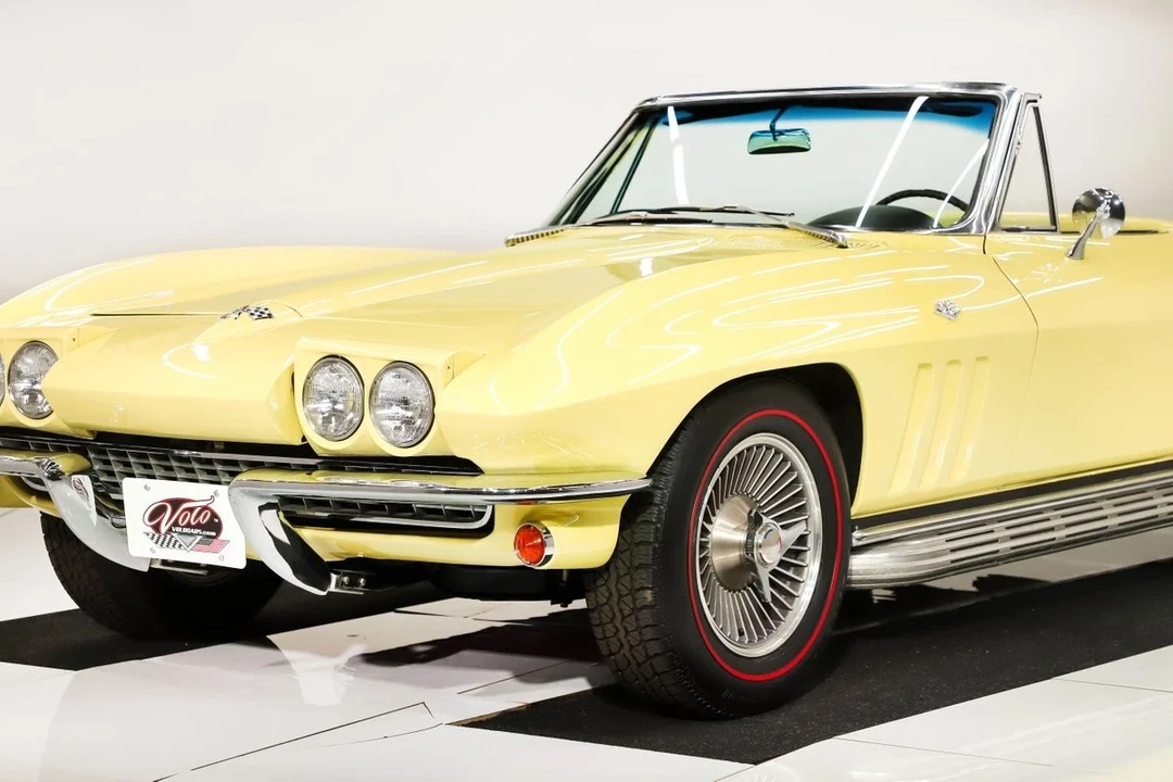 1966 Chevrolet Corvette C2 - Image 10 of 12