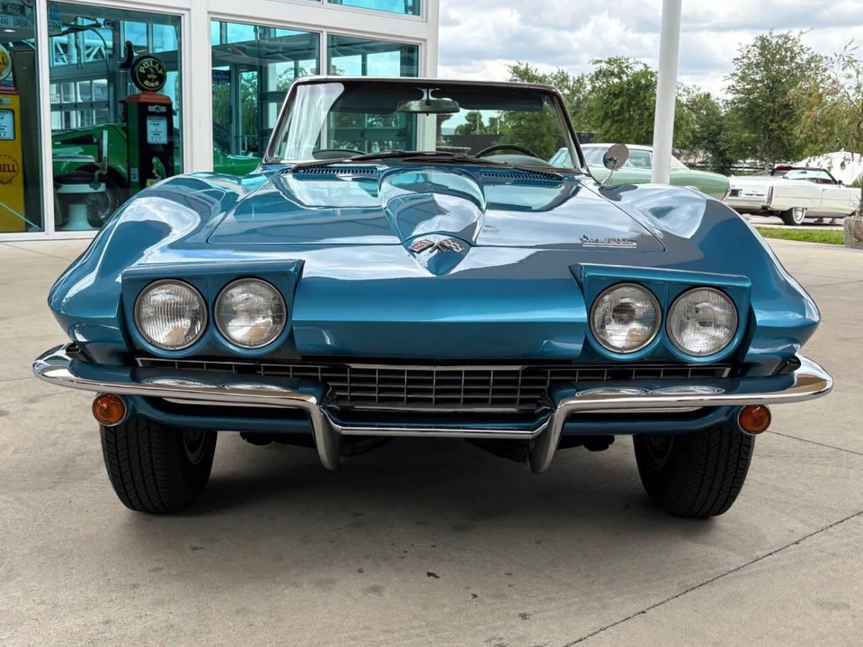 1966 Chevrolet Corvette C2 - Image 4 of 31