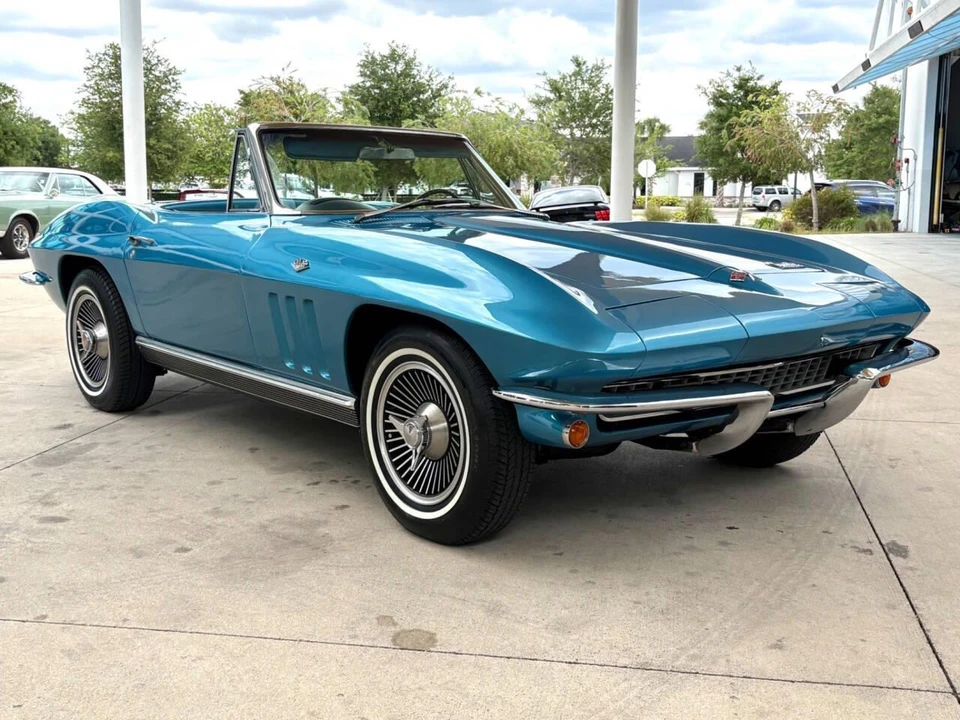 1966 Chevrolet Corvette C2 - Image 5 of 31