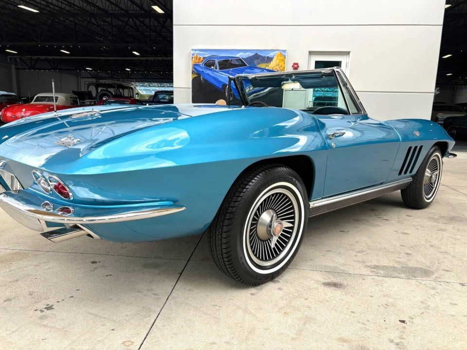 1966 Chevrolet Corvette C2 - Image 17 of 31