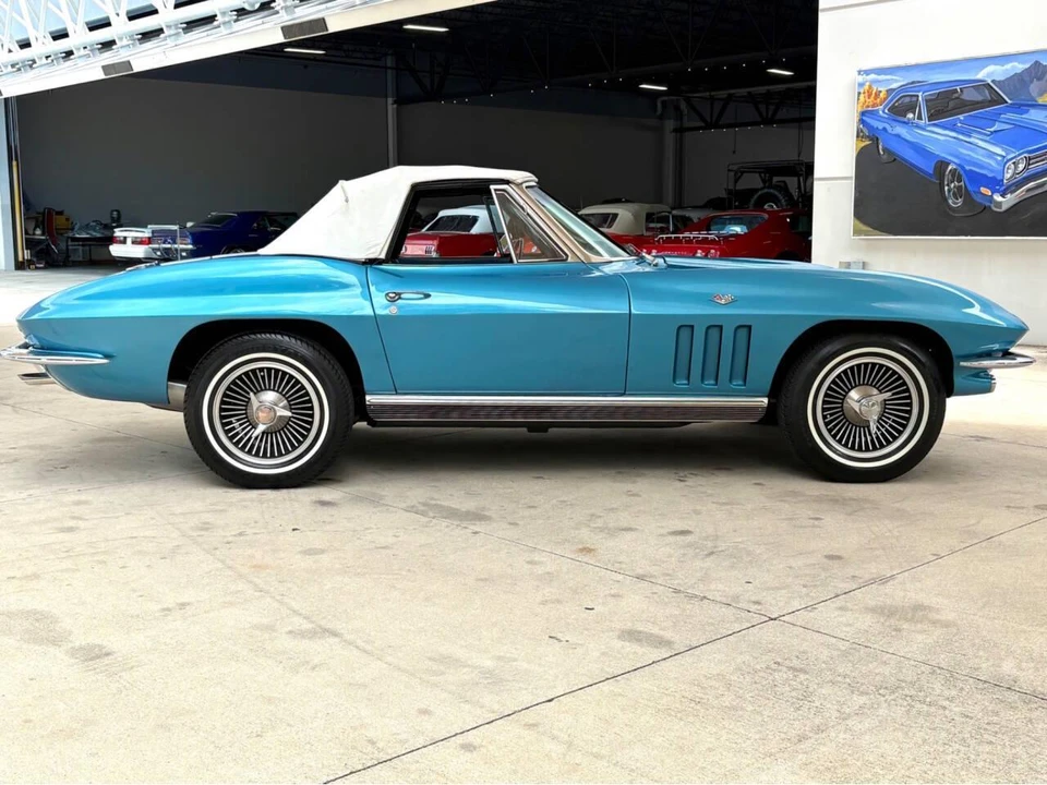 1966 Chevrolet Corvette C2 - Image 23 of 31