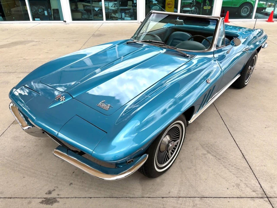 1966 Chevrolet Corvette C2 - Image 21 of 31