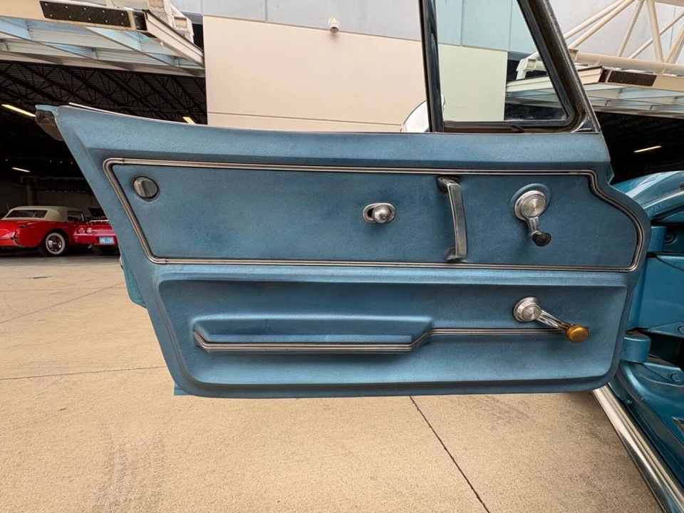 1966 Chevrolet Corvette C2 - Image 31 of 31