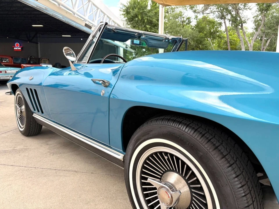 1966 Chevrolet Corvette C2 - Image 15 of 31