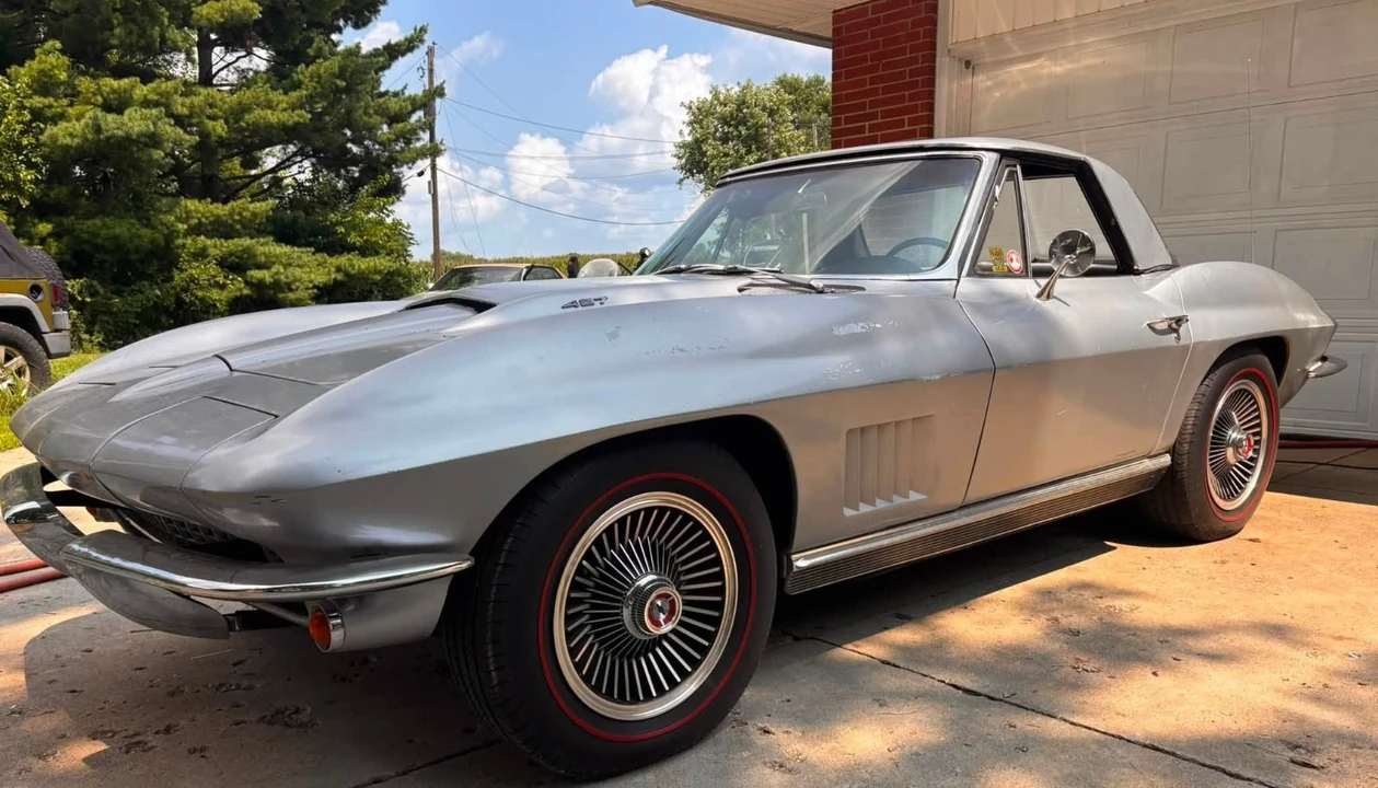 1966 Chevrolet Corvette C2 - Image 13 of 31