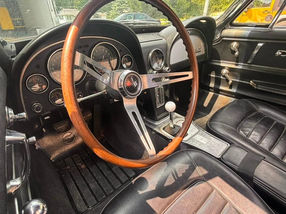 1966 Chevrolet Corvette C2 - Image 16 of 31