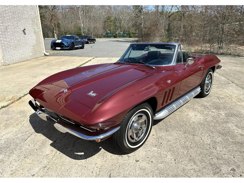 1966 Chevrolet Corvette C2 - Image 2 of 31