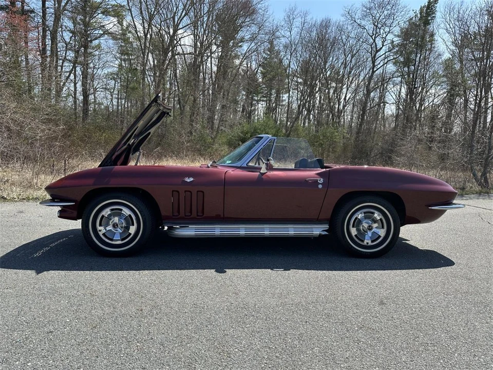 1966 Chevrolet Corvette C2 - Image 14 of 31