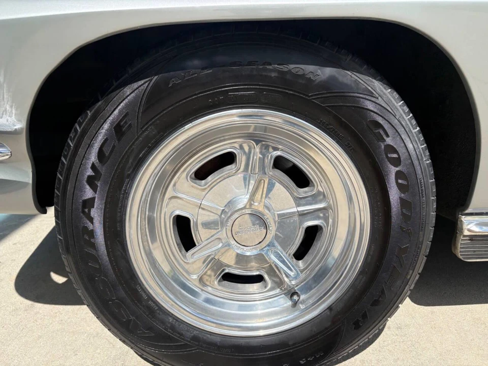1966 Chevrolet Corvette C2 - Image 26 of 31