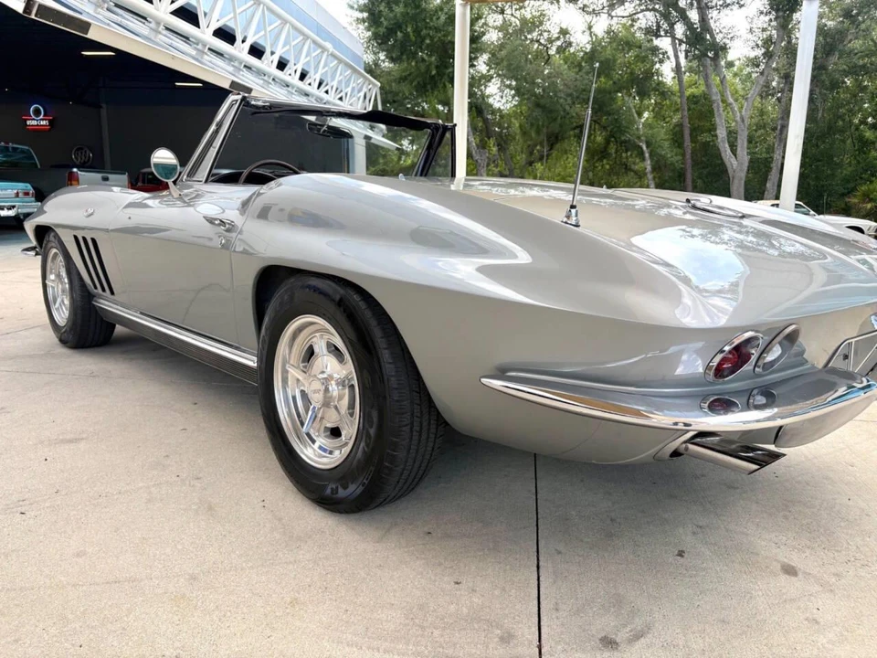 1966 Chevrolet Corvette C2 - Image 15 of 31