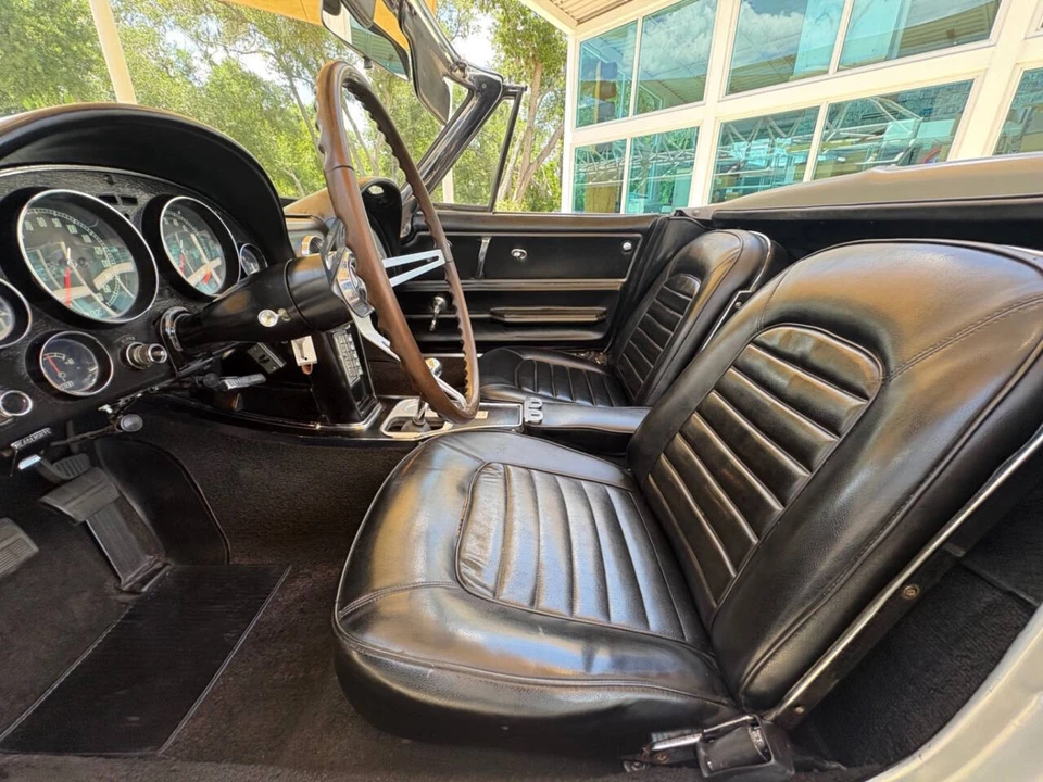 1966 Chevrolet Corvette C2 - Image 29 of 31