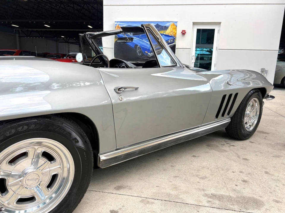 1966 Chevrolet Corvette C2 - Image 17 of 31