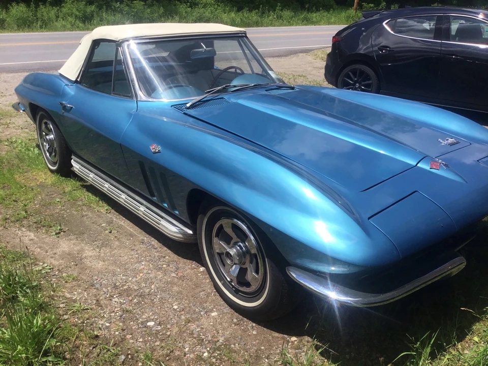 1966 Chevrolet Corvette C2 - Image 2 of 12