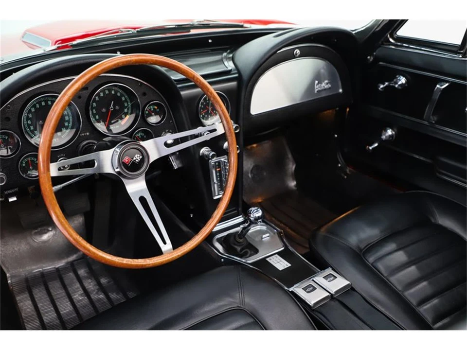 1966 Chevrolet Corvette C2 - Image 2 of 31