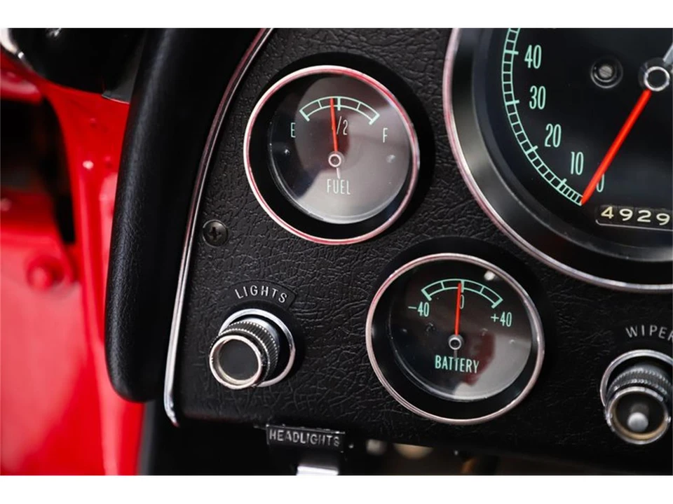 1966 Chevrolet Corvette C2 - Image 19 of 31
