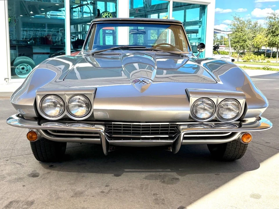 1966 Chevrolet Corvette C2 - Image 11 of 12