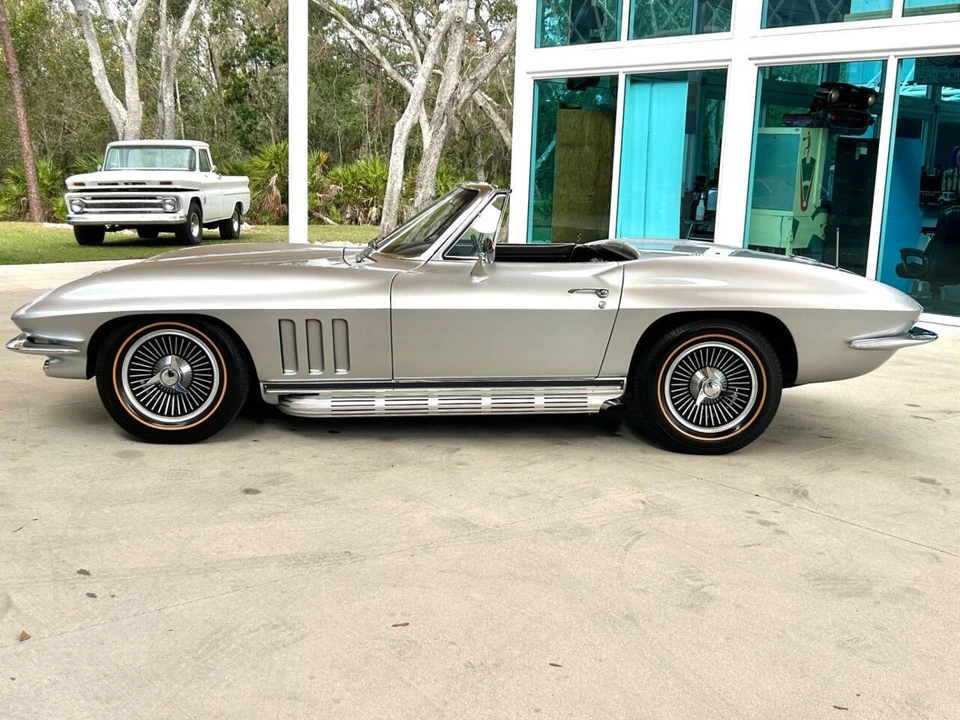 1966 Chevrolet Corvette C2 - Image 5 of 12