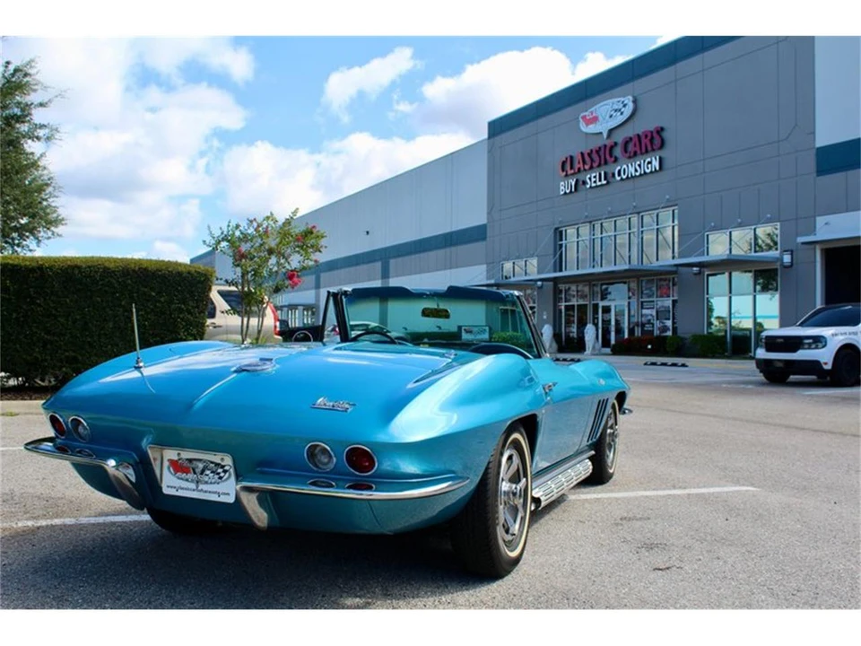 1966 Chevrolet Corvette C2 - Image 13 of 31