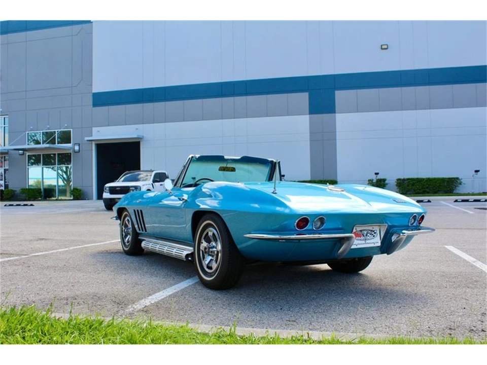 1966 Chevrolet Corvette C2 - Image 10 of 31