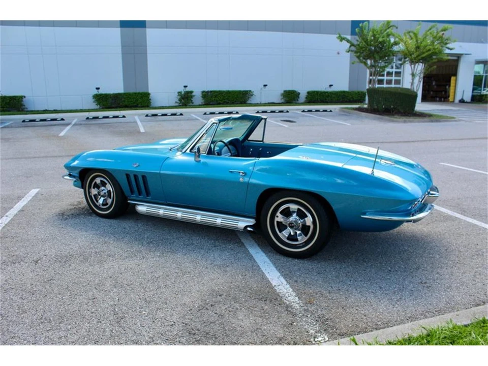 1966 Chevrolet Corvette C2 - Image 23 of 31
