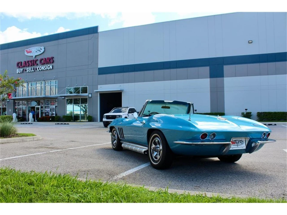 1966 Chevrolet Corvette C2 - Image 11 of 31