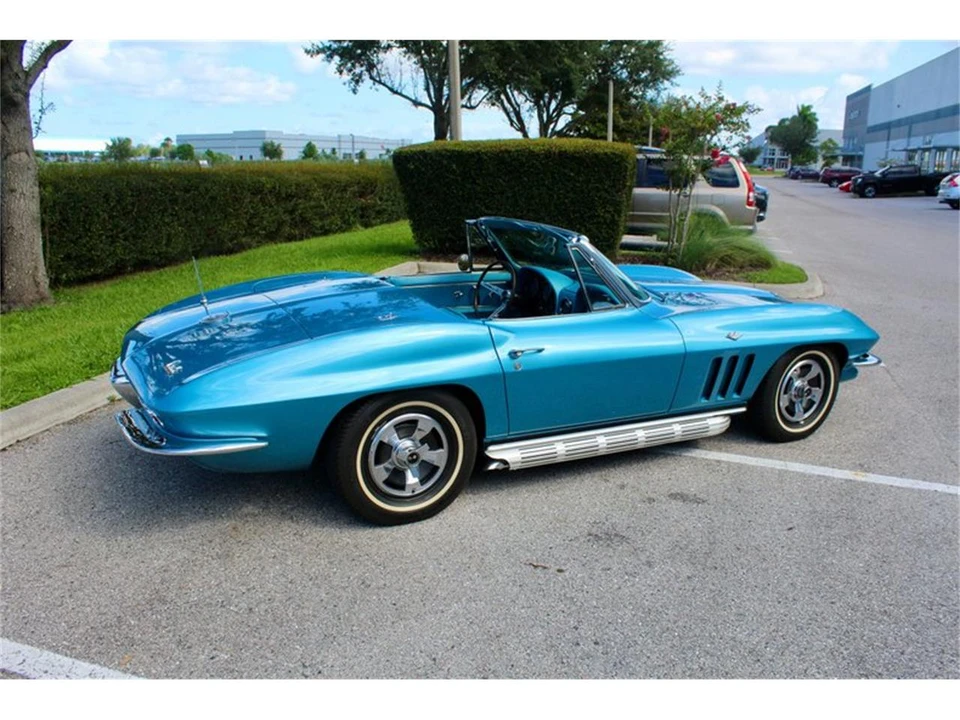 1966 Chevrolet Corvette C2 - Image 15 of 31