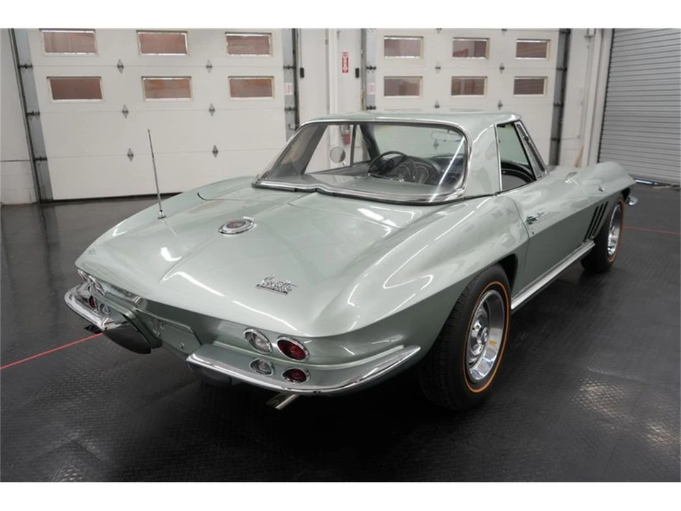 1966 Chevrolet Corvette C2 - Image 16 of 31