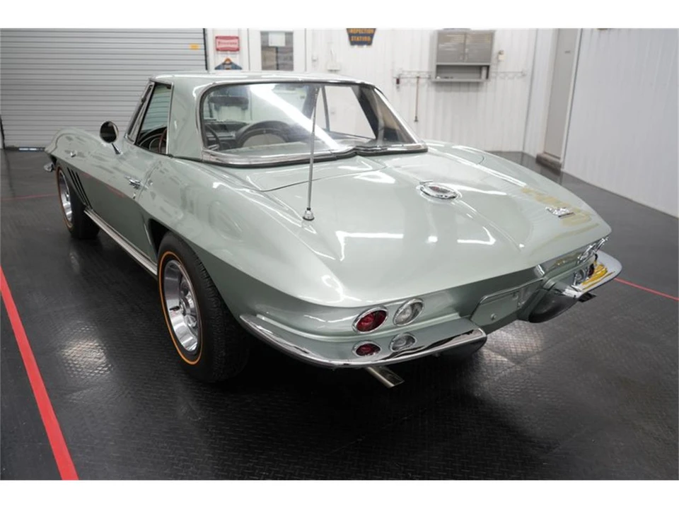 1966 Chevrolet Corvette C2 - Image 7 of 31