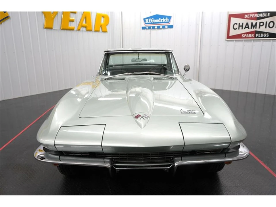 1966 Chevrolet Corvette C2 - Image 27 of 31