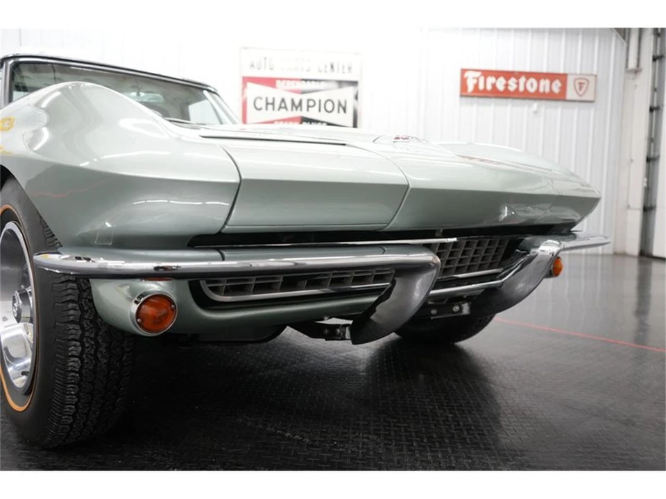 1966 Chevrolet Corvette C2 - Image 24 of 31