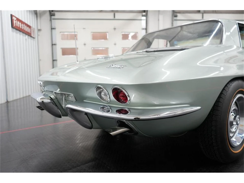 1966 Chevrolet Corvette C2 - Image 14 of 31