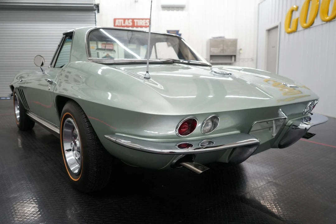 1966 Chevrolet Corvette C2 - Image 8 of 31
