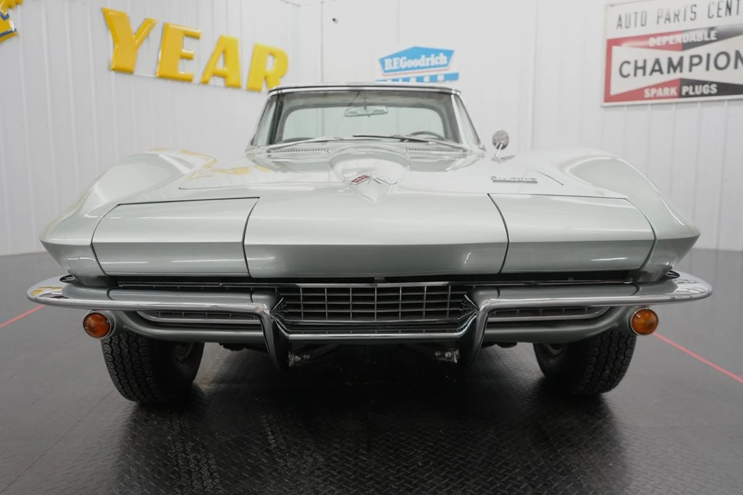1966 Chevrolet Corvette C2 - Image 29 of 31