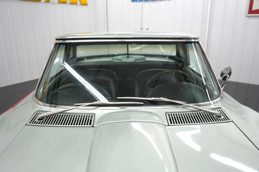 1966 Chevrolet Corvette C2 - Image 27 of 31
