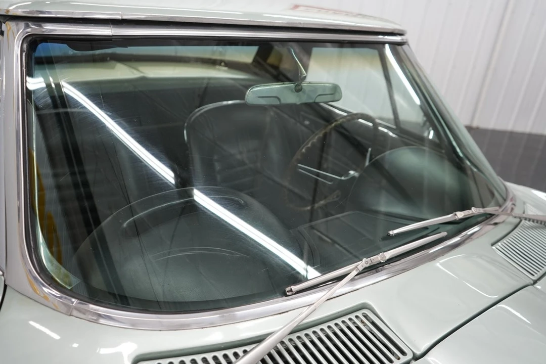 1966 Chevrolet Corvette C2 - Image 26 of 31