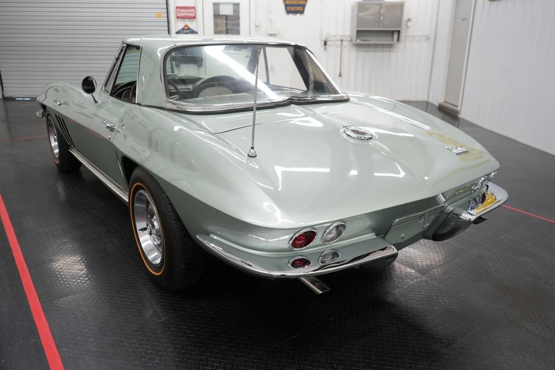 1966 Chevrolet Corvette C2 - Image 7 of 31