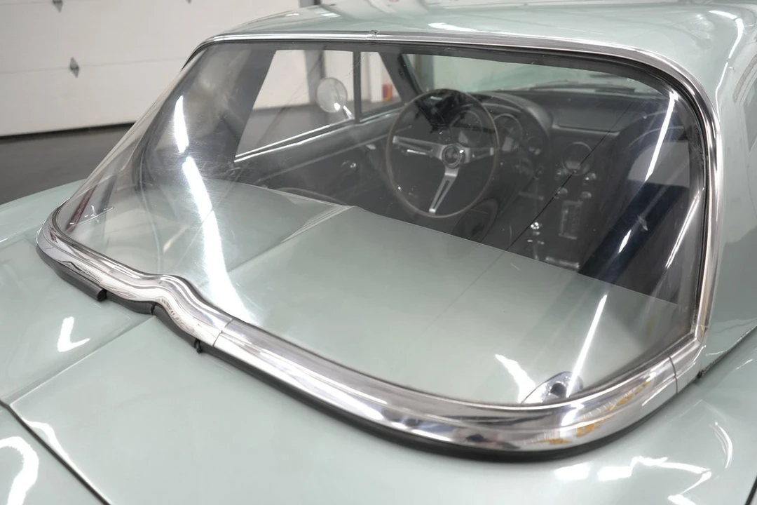 1966 Chevrolet Corvette C2 - Image 16 of 31