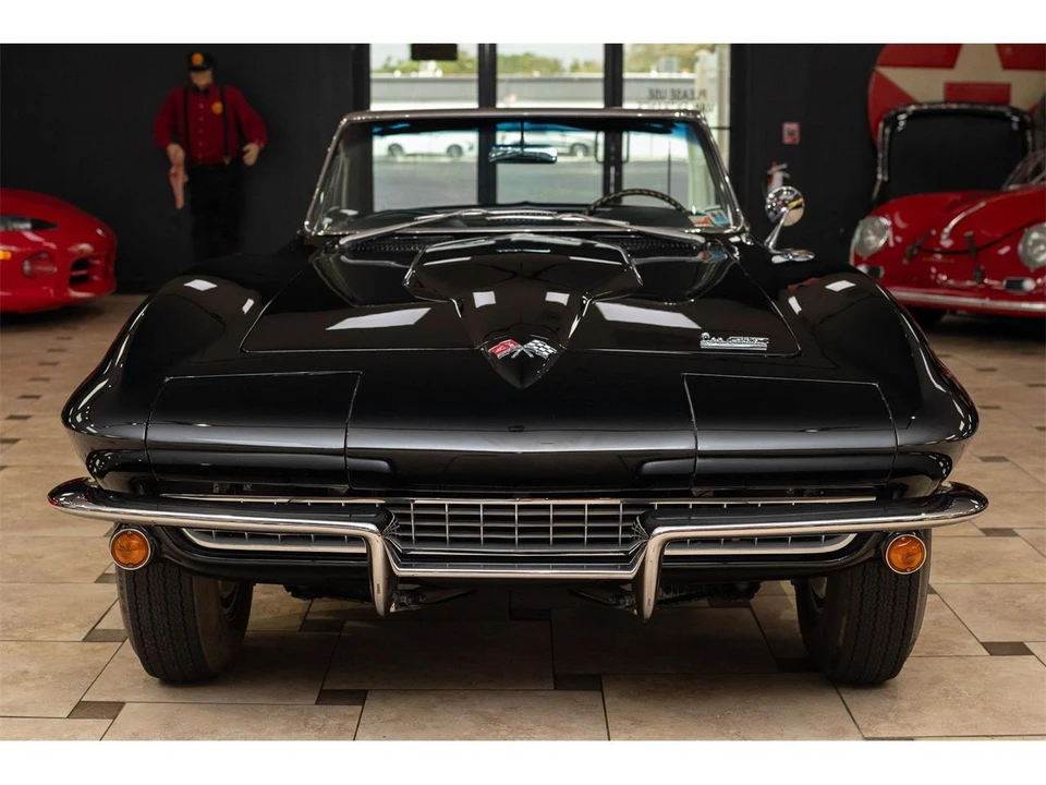 1966 Chevrolet Corvette C2 - Image 2 of 31