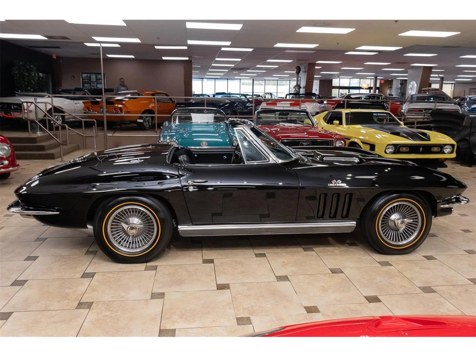 1966 Chevrolet Corvette C2 - Image 4 of 31