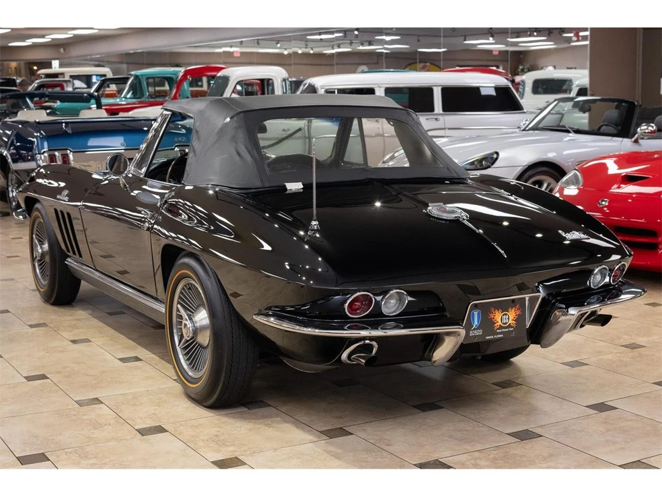 1966 Chevrolet Corvette C2 - Image 23 of 31