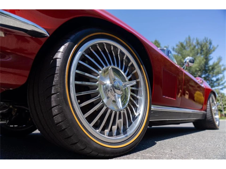 1966 Chevrolet Corvette C2 - Image 14 of 31